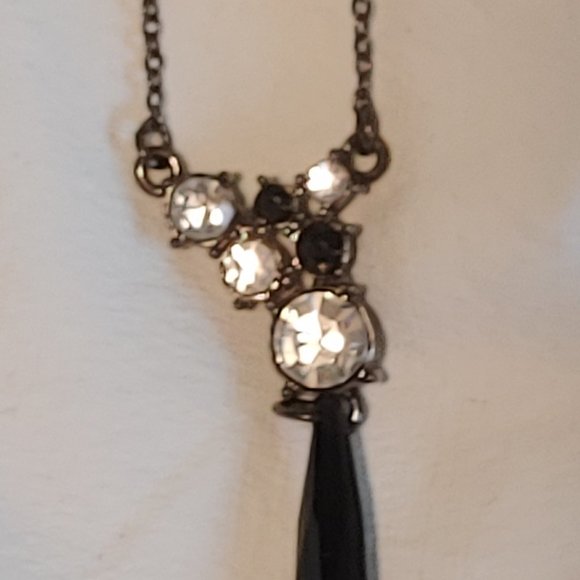 Vintage Jet Black & Rhinestone Pendant Necklace & Earring Set - Picture 4 of 6